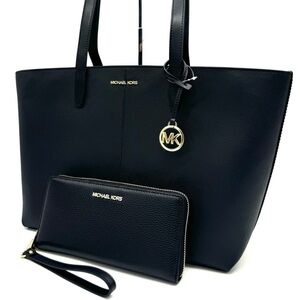 Michael Kors Medium Jet Set Travel Zip Tote Bag & Continental Wallet Black/Gold